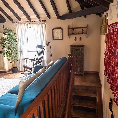 Homestay Donde Conchita, Buhardilla Con Bano Compartido, Cerca Del Aeropuerto Norte