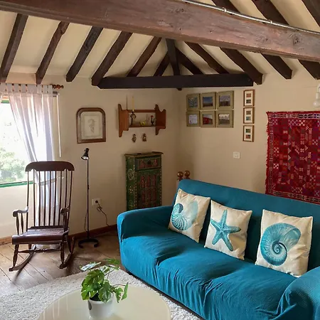 Donde Conchita, Buhardilla Con Bano Compartido, Cerca Del Aeropuerto Norte ホームステイ